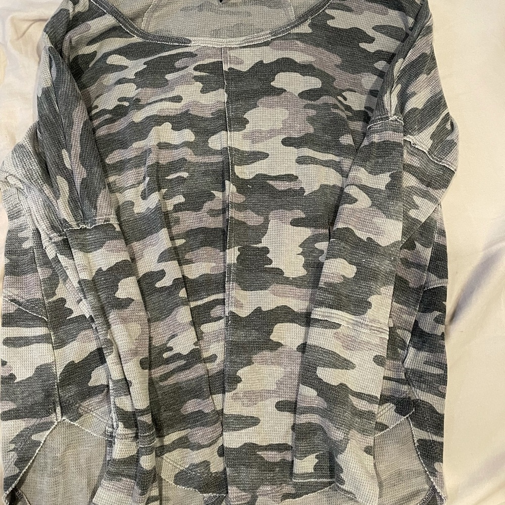 Lucky brand long sleeve grey shirt
